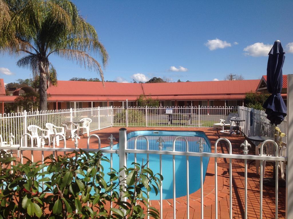 Gloucester Country Lodge Motel Exterior foto